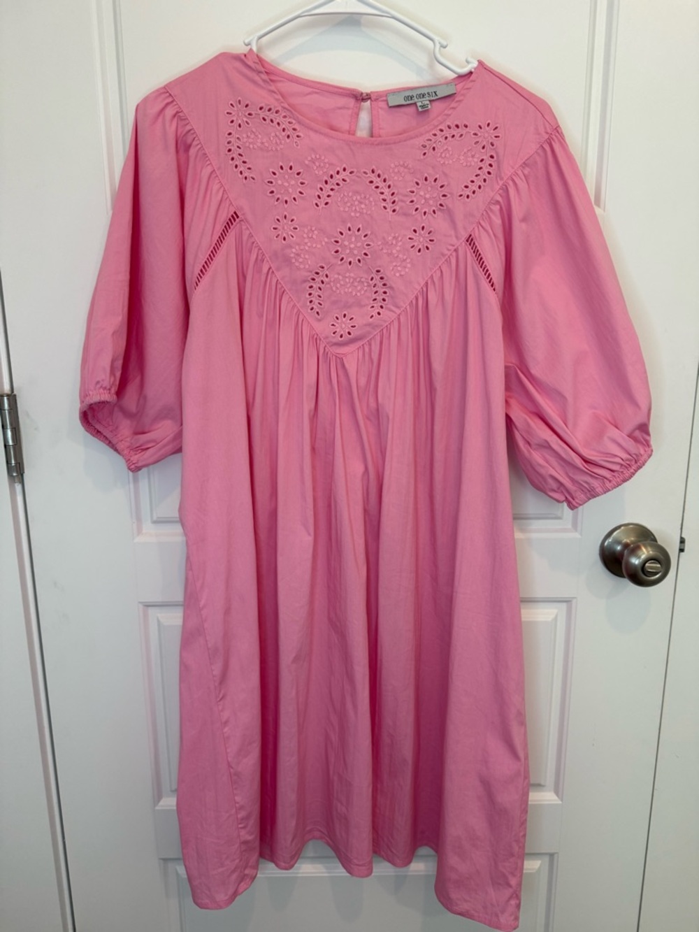 One One Six Woman’s Large Pink Eyelet Peasant Milkmaid Dress Pink